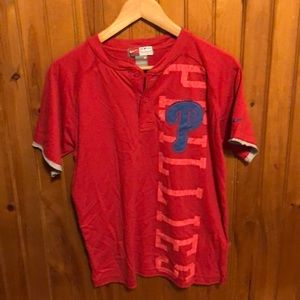 Mens medium Nike Philadelphia Phillies Henley shirt
